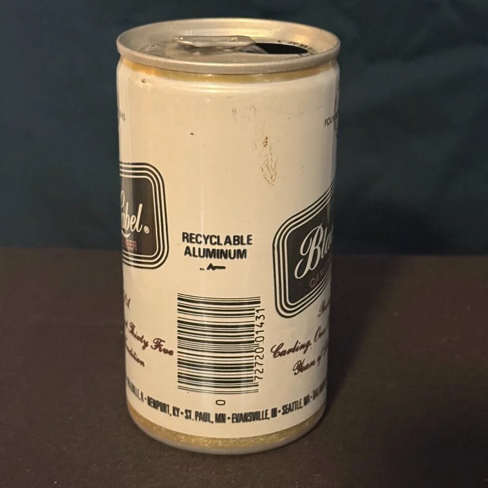Carling Black Label aluminum pull-tab vintage beer can (white)
